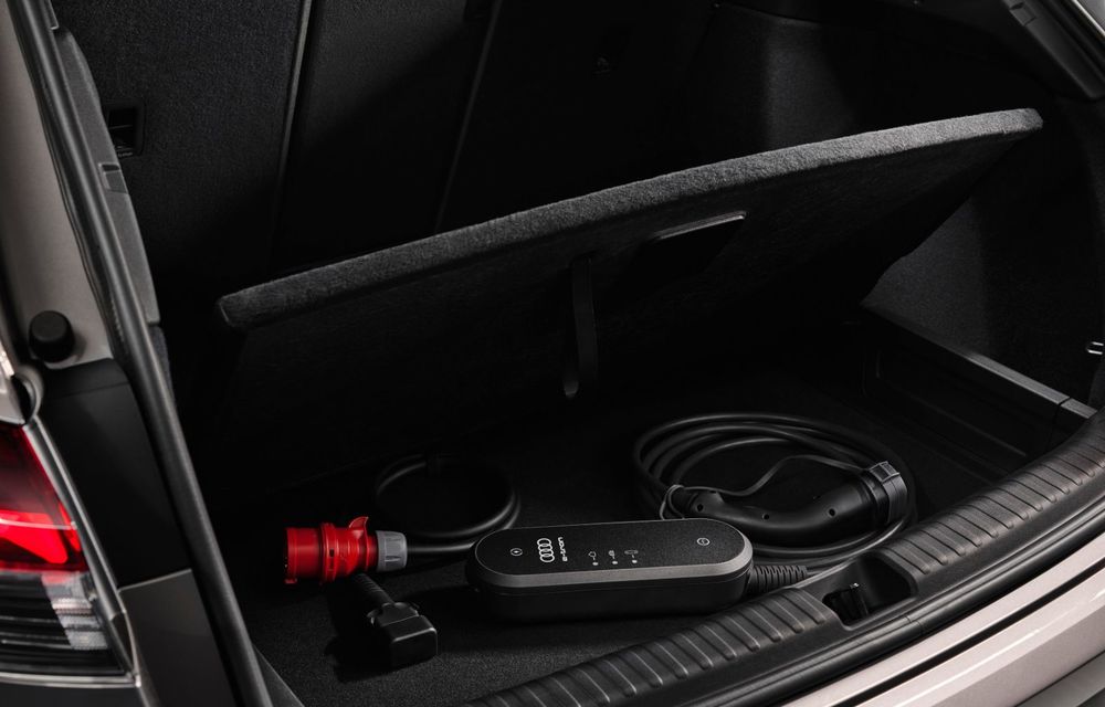 Audi Q4 e-tron: primele imagini și informații din interiorul SUV-ului electric - Poza 9