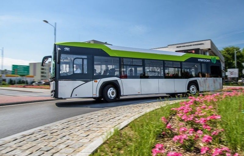 Guvernul cumpără 123 de autobuze electrice pentru 6 orașe din România - Poza 1
