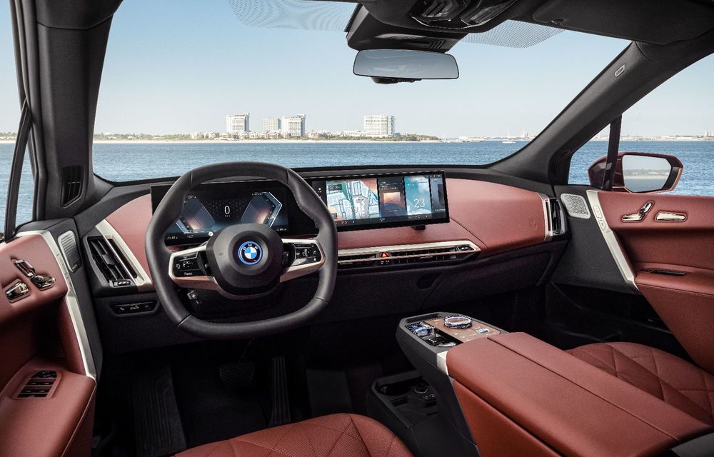 BMW lansează noua generație iDrive: ecran curbat și sistem de climatizare inteligent - Poza 2