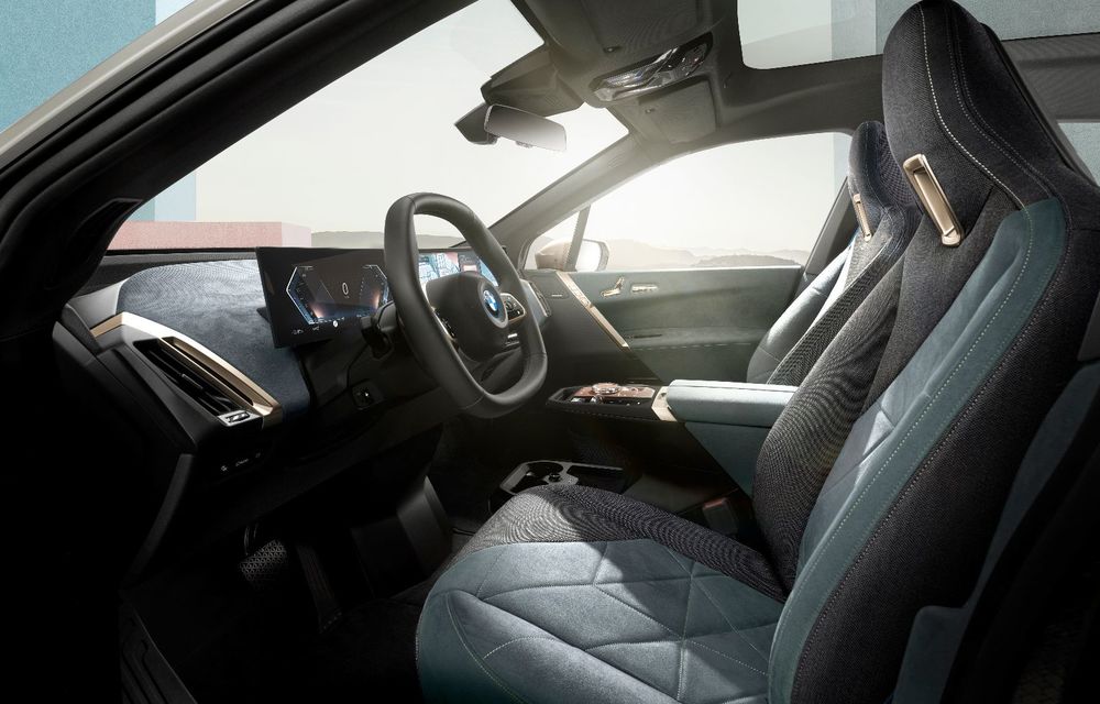 BMW lansează noua generație iDrive: ecran curbat și sistem de climatizare inteligent - Poza 3