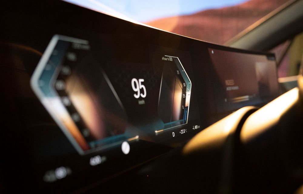 BMW lansează noua generație iDrive: ecran curbat și sistem de climatizare inteligent - Poza 17