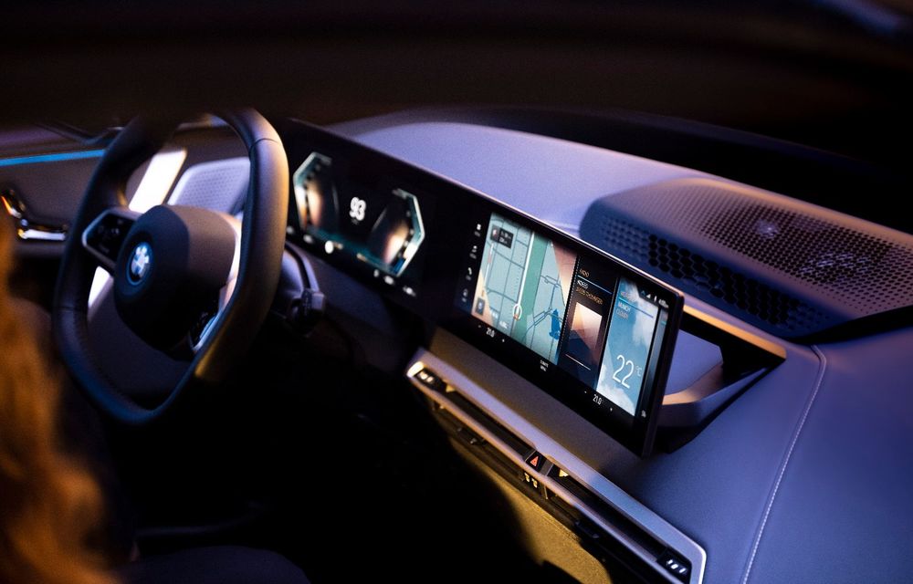 BMW lansează noua generație iDrive: ecran curbat și sistem de climatizare inteligent - Poza 1