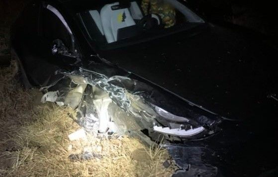 Accident neobișnuit în SUA: un Tesla Model Y a lovit o mașină de poliție în timp ce rula semi-autonom - Poza 3