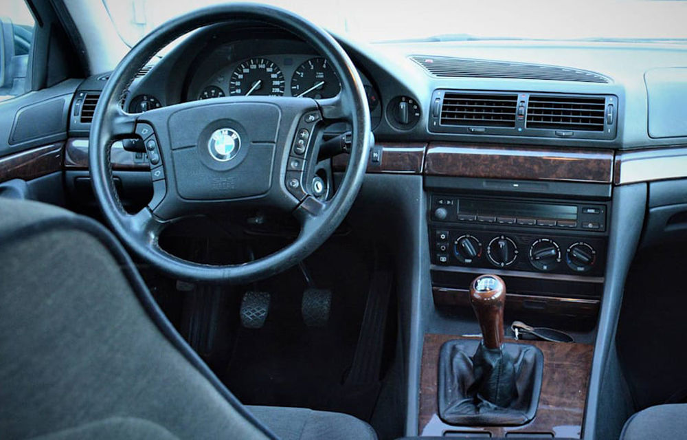 FOTO: Cum arăta un BMW Seria 7 cu dotări standard în anul 1994 - Poza 3