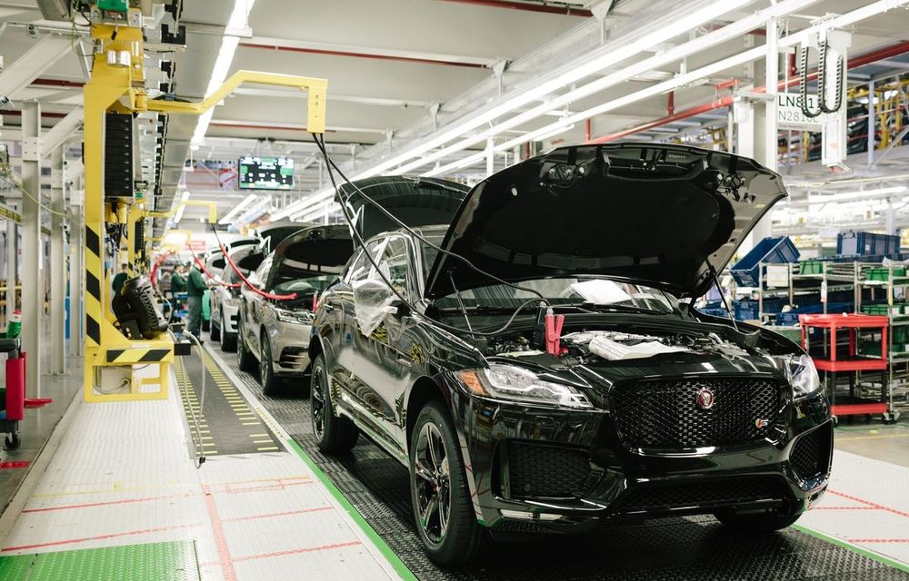 Criza mondială de semiconductori: Jaguar Land Rover oprește temporar producția la două uzine din Marea Britanie - Poza 1