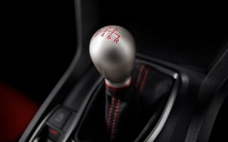Honda: viitorul Civic Type R păstrează cutia manuală de viteze