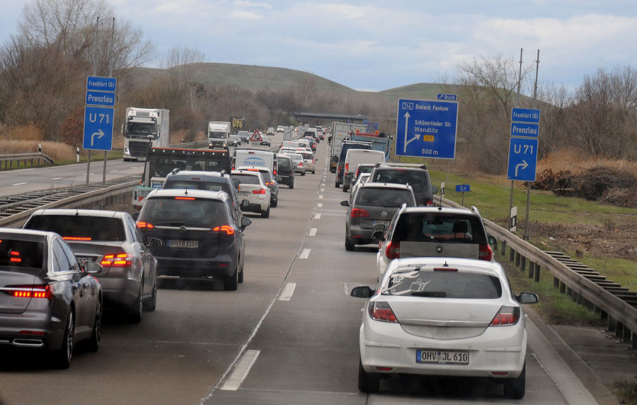 Piaţa auto europeană a crescut cu 256 în aprilie România a