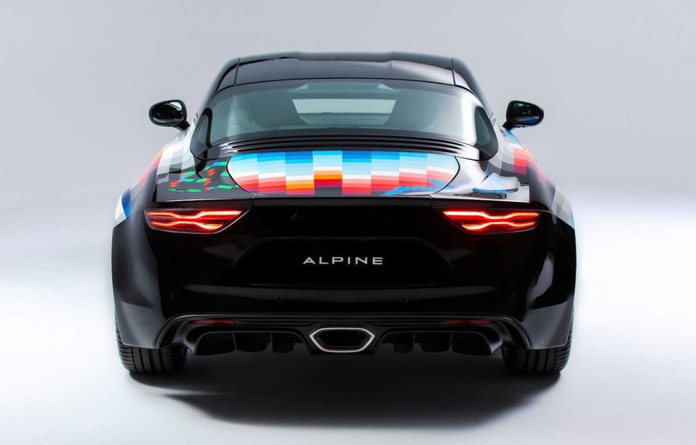 Alpine lansează o nouă ediție specială pentru A110. Patru exemplare pictate manual și 125.000 de euro preț de pornire - Poza 6