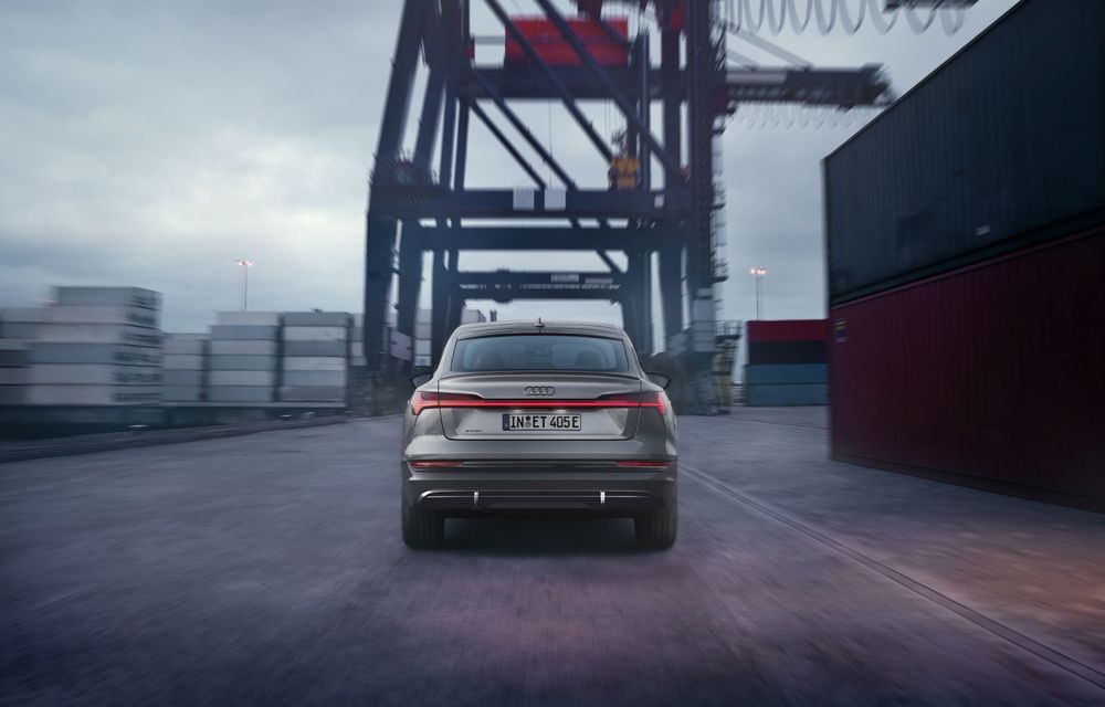 Audi lansează o nouă versiune specială S Line Black Edition pentru SUV-ul electric e-tron - Poza 4