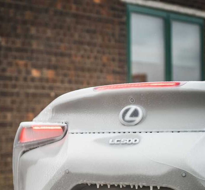 Test extrem pentru Lexus LC Convertible: după 12 ore la -18 grade Celsius, cu plafonul coborât, a funcționat perfect - Poza 5