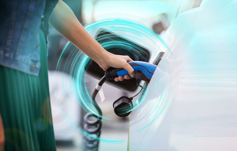 Energia bună pentru mașinile electrice din „Aventour la feminin”, asigurată de Renovatio e-charge - Poza 9