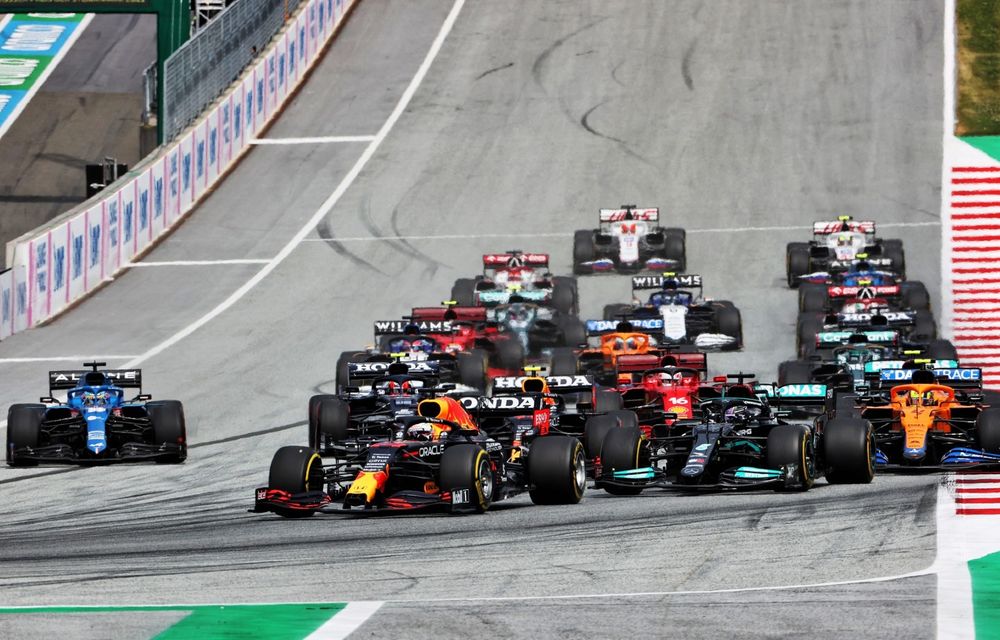 Verstappen, victorie fără emoții pe circuitul de casă al echipei sale. Hamilton și Bottas au completat podiumul - Poza 3