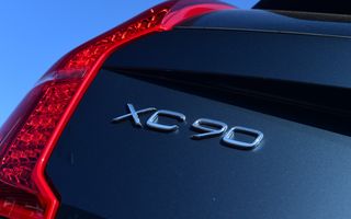 Volvo: "Succesorul actualei generații XC90 va fi complet electric"