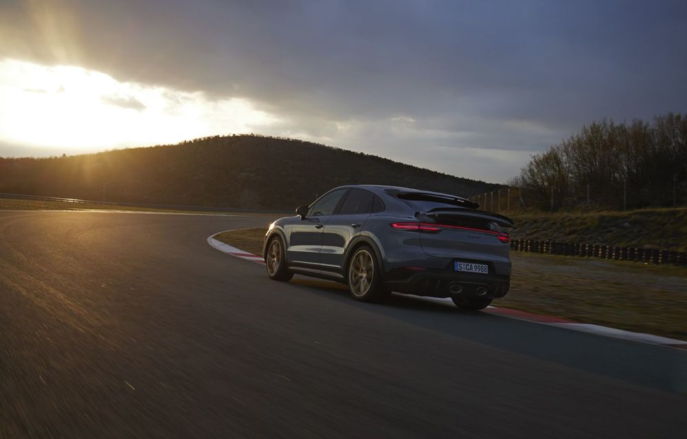 PREMIERĂ: Porsche Cayenne Turbo GT, cel mai rapid Cayenne de serie: 0-100 km/h în 3.3 secunde - Poza 21