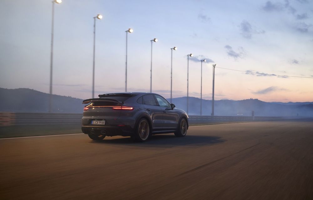 PREMIERĂ: Porsche Cayenne Turbo GT, cel mai rapid Cayenne de serie: 0-100 km/h în 3.3 secunde - Poza 20
