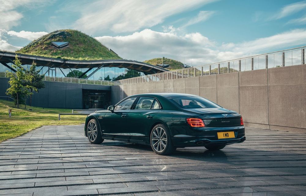 Bentley Flying Spur Hybrid debutează cu 544 CP și 40 de kilometri autonomie electrică - Poza 4