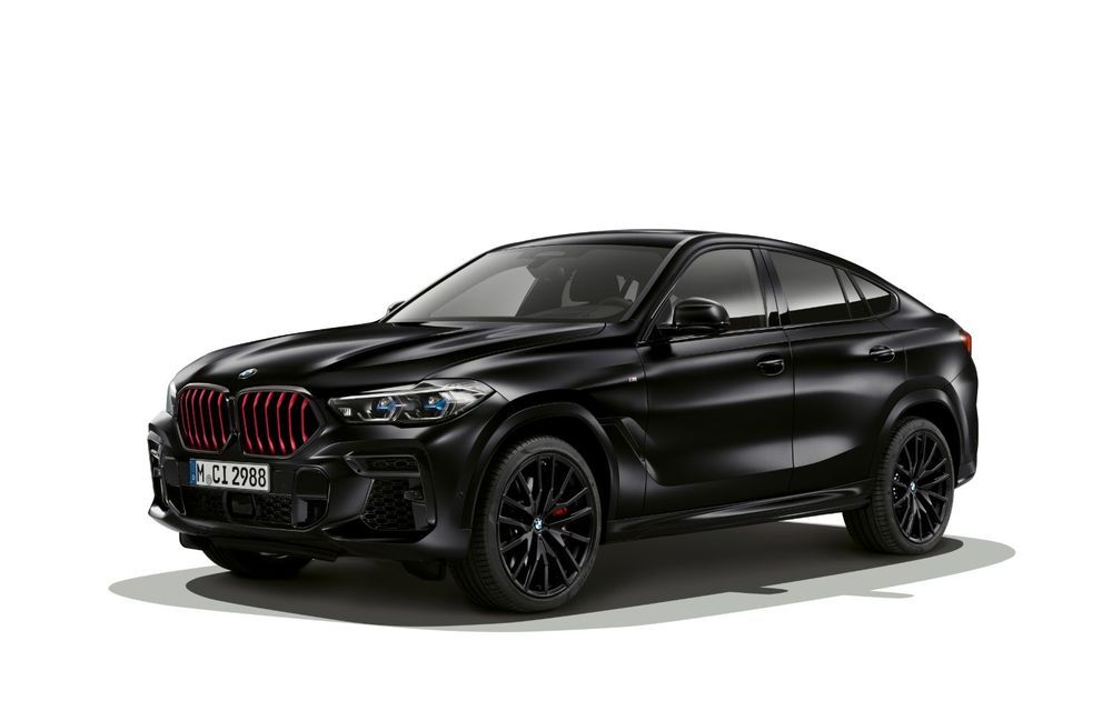 Ediții speciale pentru BMW X5, X6 și X7: vopsea exterioară neagră și accente roșii pentru grila frontală - Poza 7