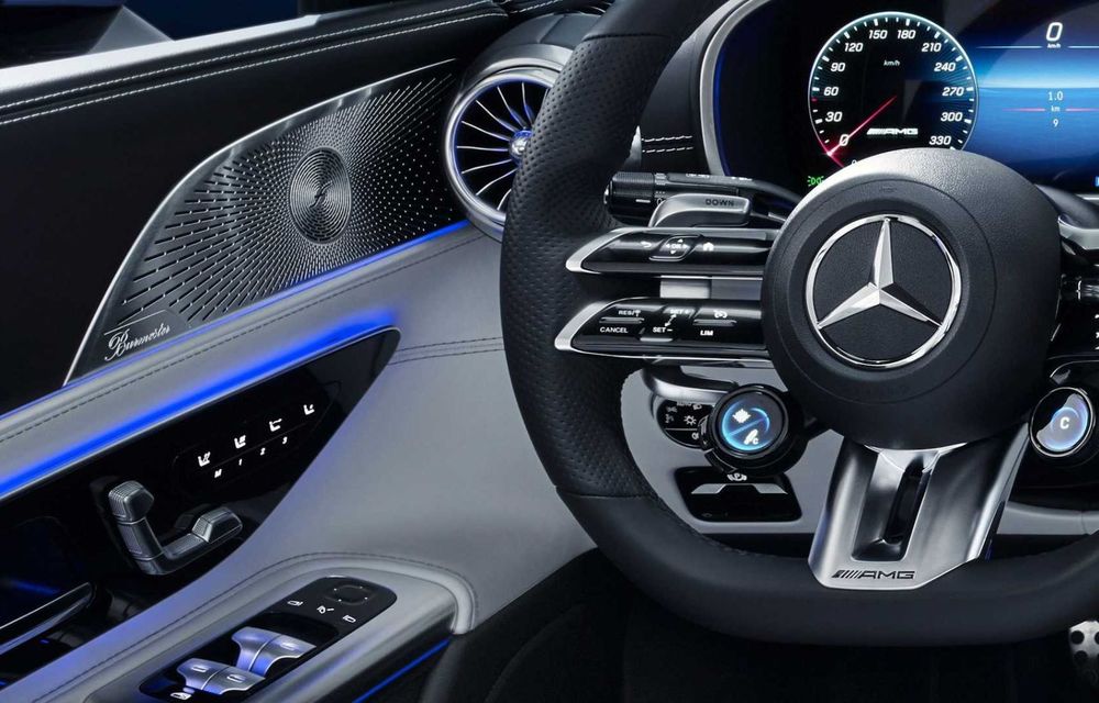 Primele imagini cu interiorul noului Mercedes-Benz SL: configurație 2+2 și ecrane preluate de la Clasa S - Poza 16
