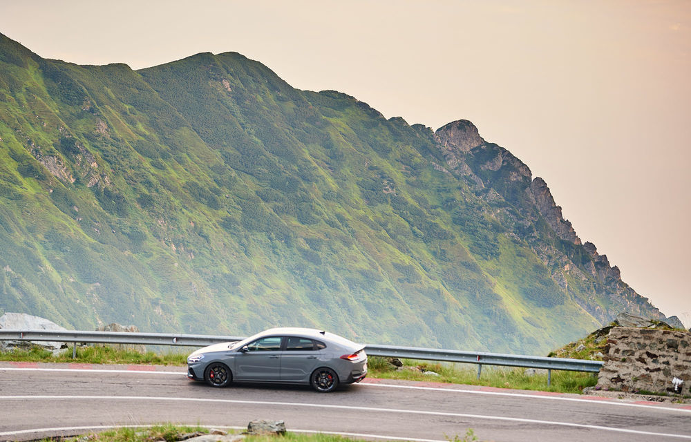 FOTOREPORTAJ: O dimineață cu Hyundai i30 Fastback N pe Transfăgărășan - Poza 46