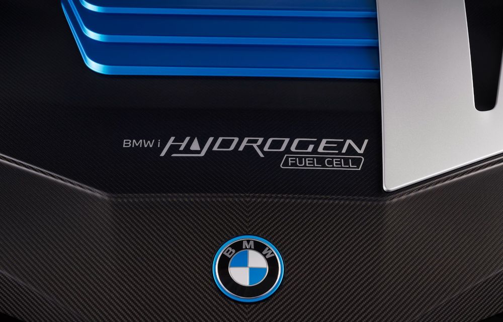OFICIAL: BMW iX5 Hydrogen este versiunea pe hidrogen a lui X5; plinul se face în 3-4 minute - Poza 4