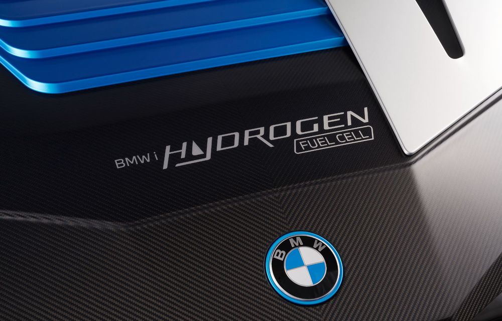OFICIAL: BMW iX5 Hydrogen este versiunea pe hidrogen a lui X5; plinul se face în 3-4 minute - Poza 5