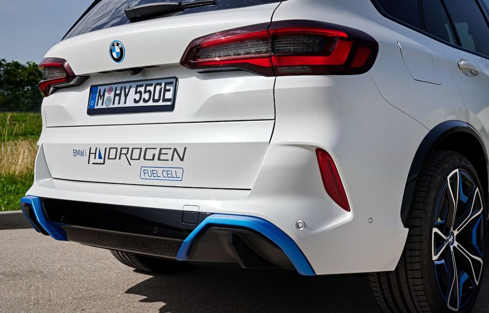 OFICIAL: BMW iX5 Hydrogen este versiunea pe hidrogen a lui X5; plinul se face în 3-4 minute - Poza 9