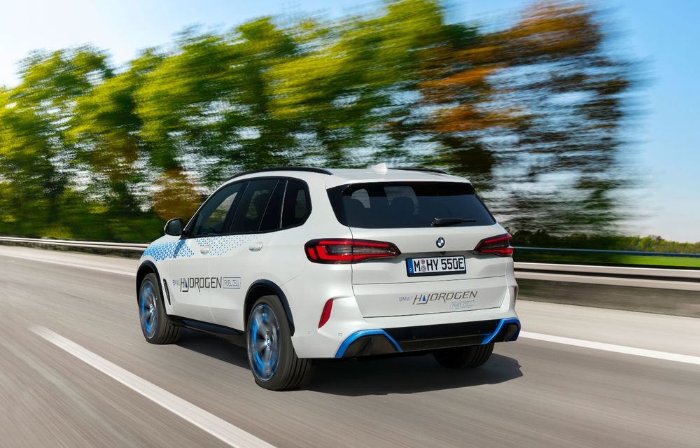 OFICIAL: BMW iX5 Hydrogen este versiunea pe hidrogen a lui X5; plinul se face în 3-4 minute - Poza 20