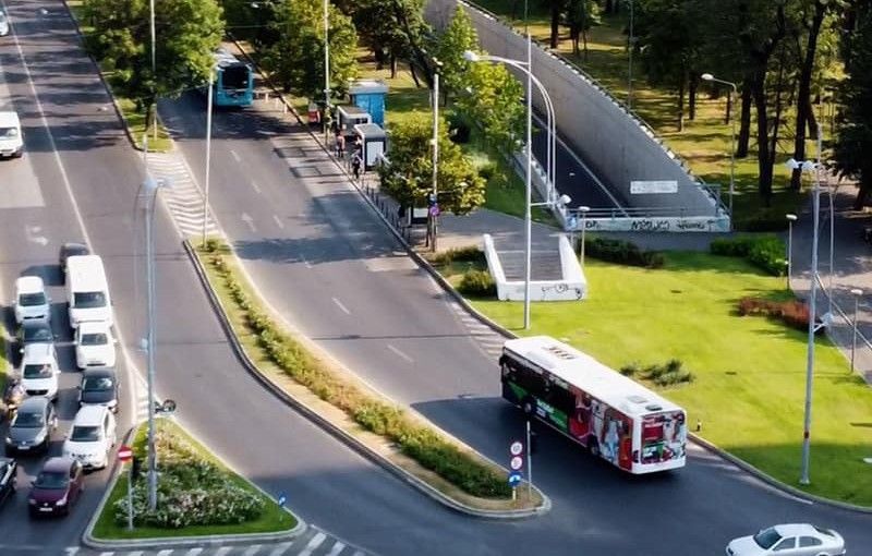 Primarul Capitalei anunță amenzi pentru şoferii STB care nu respectă orarul autobuzelor - Poza 1