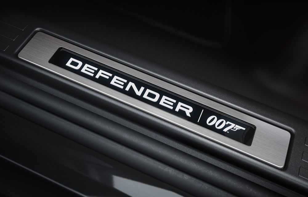 Land Rover lansează noul Defender V8 Bond Edition. Producție limitată la 300 de exemplare - Poza 6