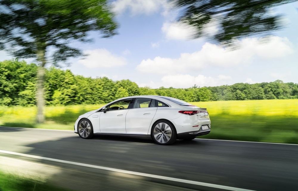 Noul Mercedes-Benz EQE: rivalul lui Tesla Model S debutează cu 292 CP și 660 km autonomie - Poza 37