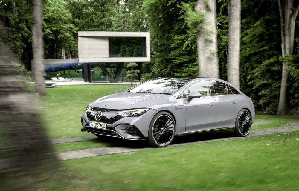 Noul Mercedes-Benz EQE: rivalul lui Tesla Model S debutează cu 292 CP și 660 km autonomie - Poza 30