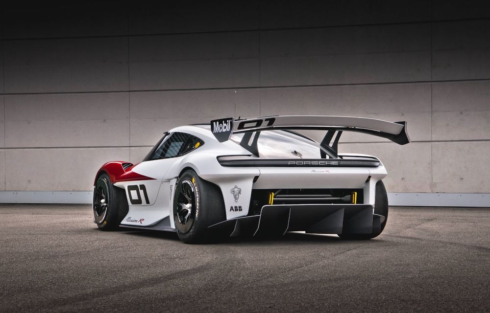 Conceptul electric Porsche Mission R: până la 1.088 CP și 0-100 km/h în 2.5 secunde - Poza 4