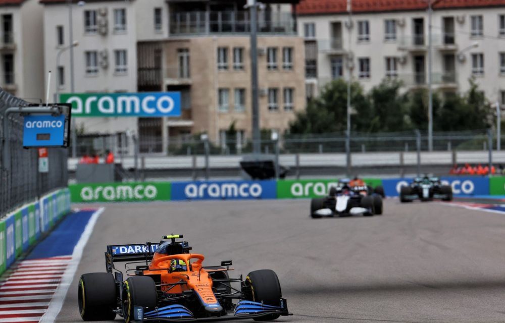 MP al Rusiei: Lewis Hamilton ajunge la 100 de victorii în Formula 1. Dezamăgire pentru Lando Norris - Poza 6