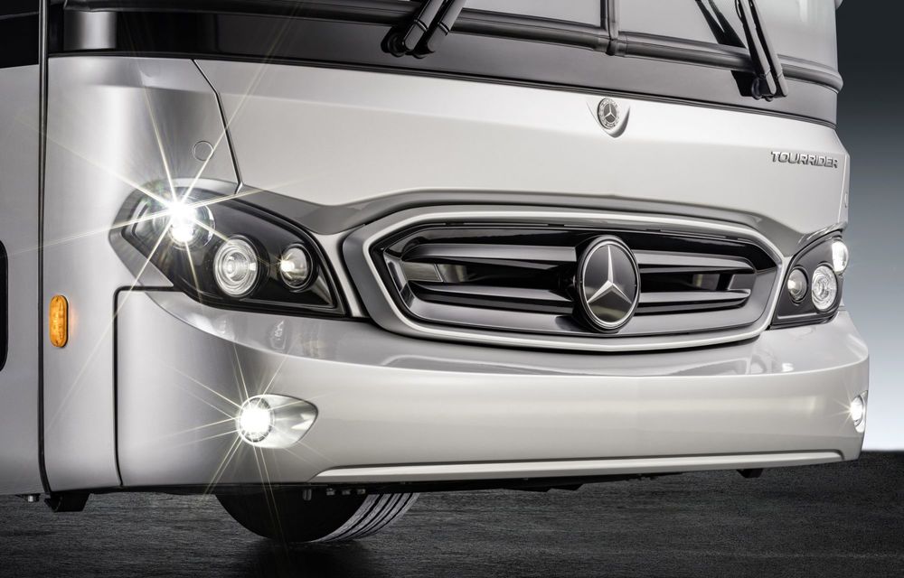 Mercedes-Benz Tourride este un autocar de lux creat pentru America - Poza 9