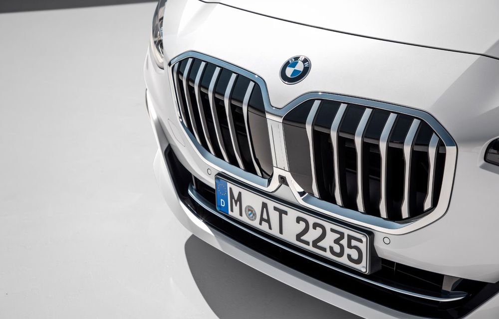 Noua generație BMW Seria 2 Active Tourer: ecrane curbate ca la iX și până la 218 CP - Poza 102