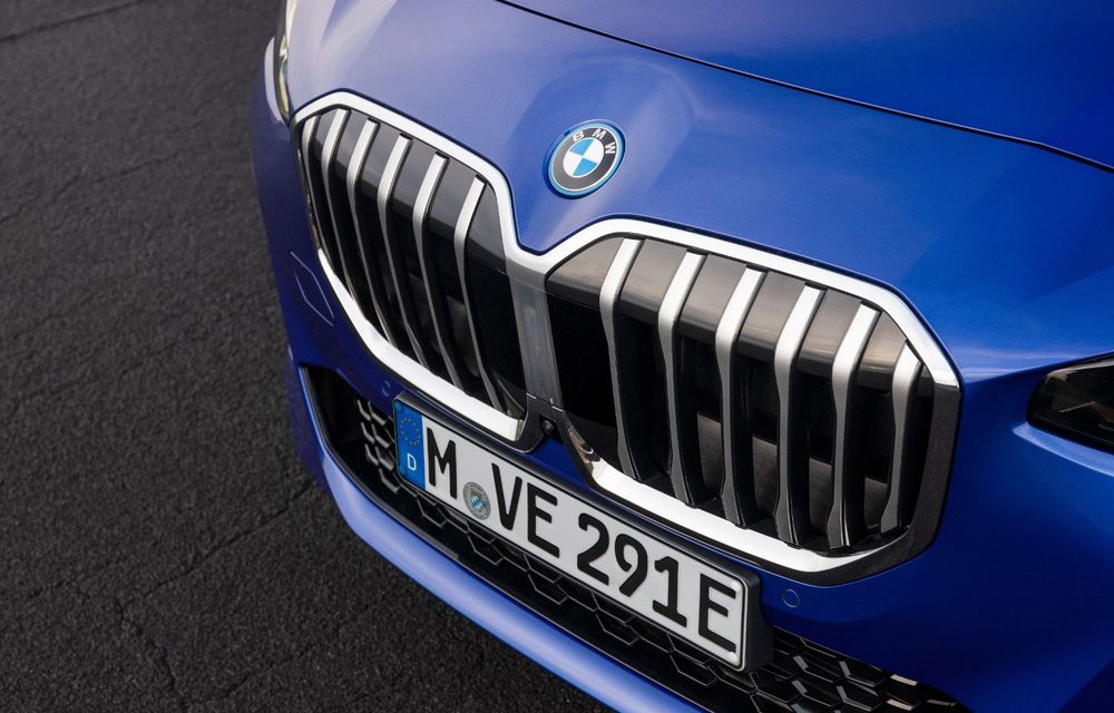 Noua generație BMW Seria 2 Active Tourer: ecrane curbate ca la iX și până la 218 CP - Poza 107