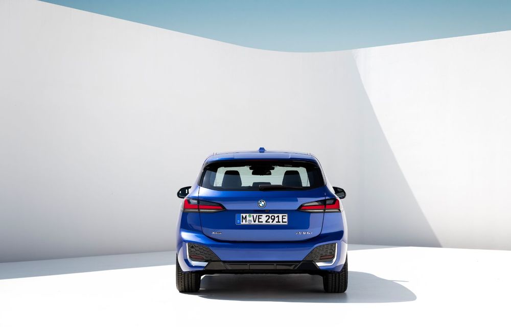 Noua generație BMW Seria 2 Active Tourer: ecrane curbate ca la iX și până la 218 CP - Poza 10