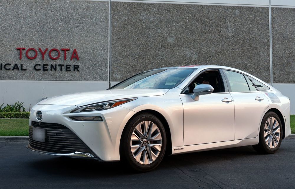 Record mondial: Toyota Mirai a parcurs 1.360 de kilometri cu un singur plin de hidrogen - Poza 1