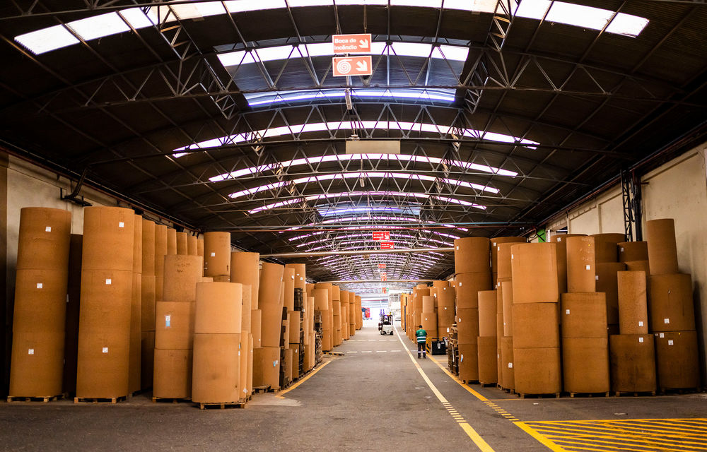 REPORTAJ: Am vizitat cea mai mare fabrică de plută din lume, locul în care se face interiorul lui Mazda MX-30 - Poza 19