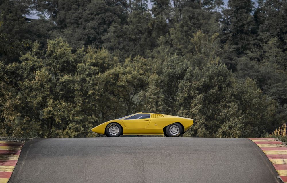 Lamborghini a publicat noi imagini cu exemplarul unicat Countach LP 500. Cumpărătorul misterios l-a testat pe circuit - Poza 7