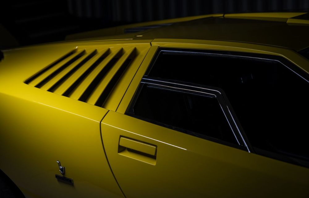 Lamborghini a publicat noi imagini cu exemplarul unicat Countach LP 500. Cumpărătorul misterios l-a testat pe circuit - Poza 16