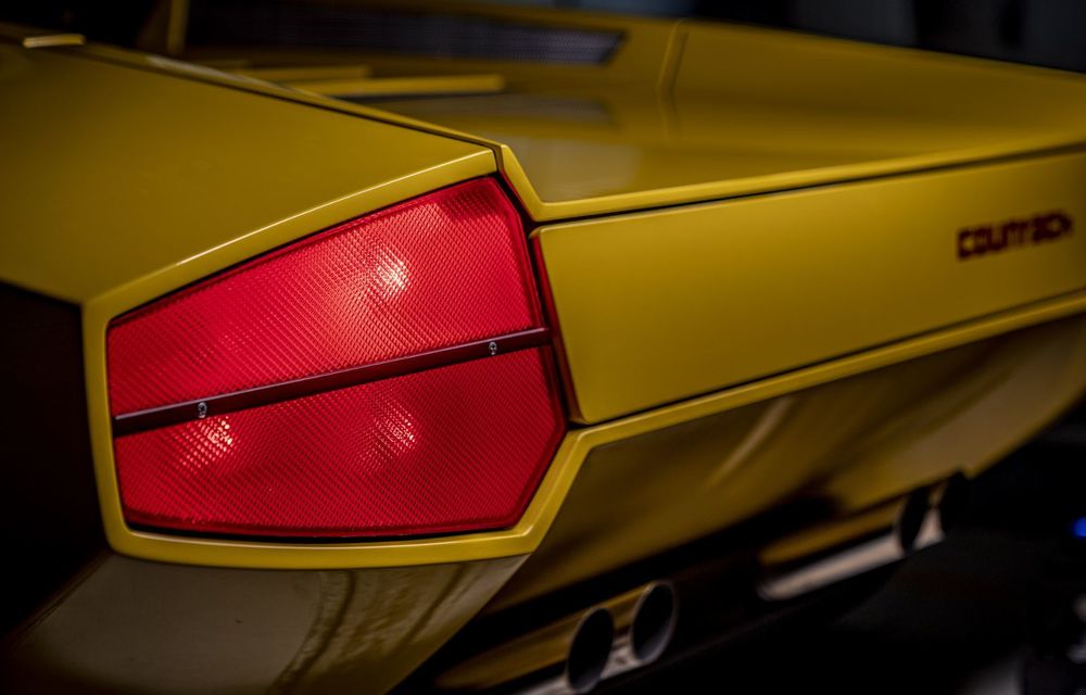Lamborghini a publicat noi imagini cu exemplarul unicat Countach LP 500. Cumpărătorul misterios l-a testat pe circuit - Poza 17