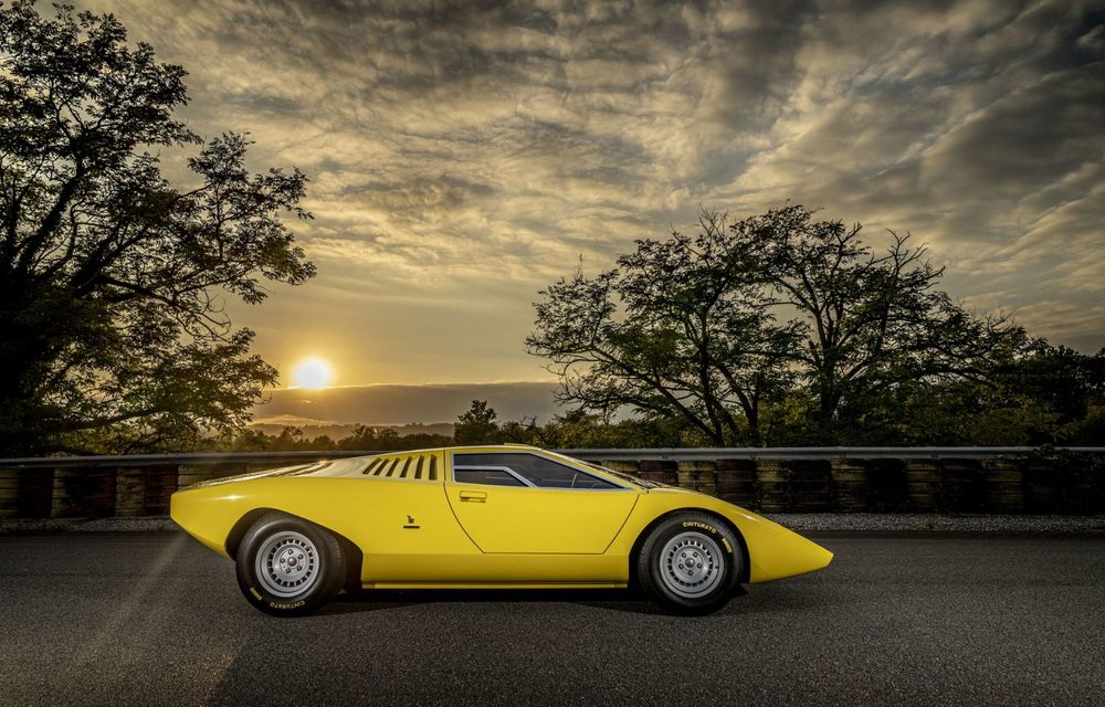 Lamborghini a publicat noi imagini cu exemplarul unicat Countach LP 500. Cumpărătorul misterios l-a testat pe circuit - Poza 8
