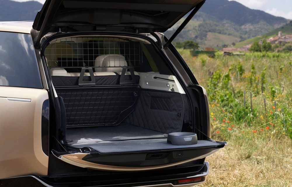 Acesta este noul Range Rover: versiuni hibride care merg 100 de km electric și filtru împotriva SARS-COV2 - Poza 22