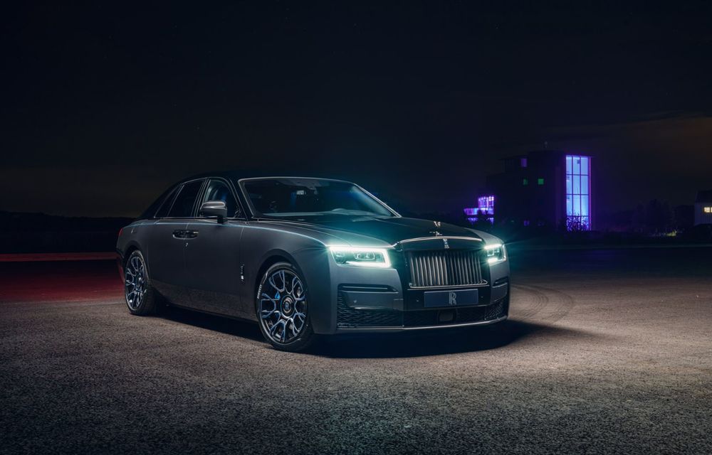 Noul Rolls-Royce Ghost Black Badge: 600 de cai putere și cea mai neagră culoare din industrie - Poza 10