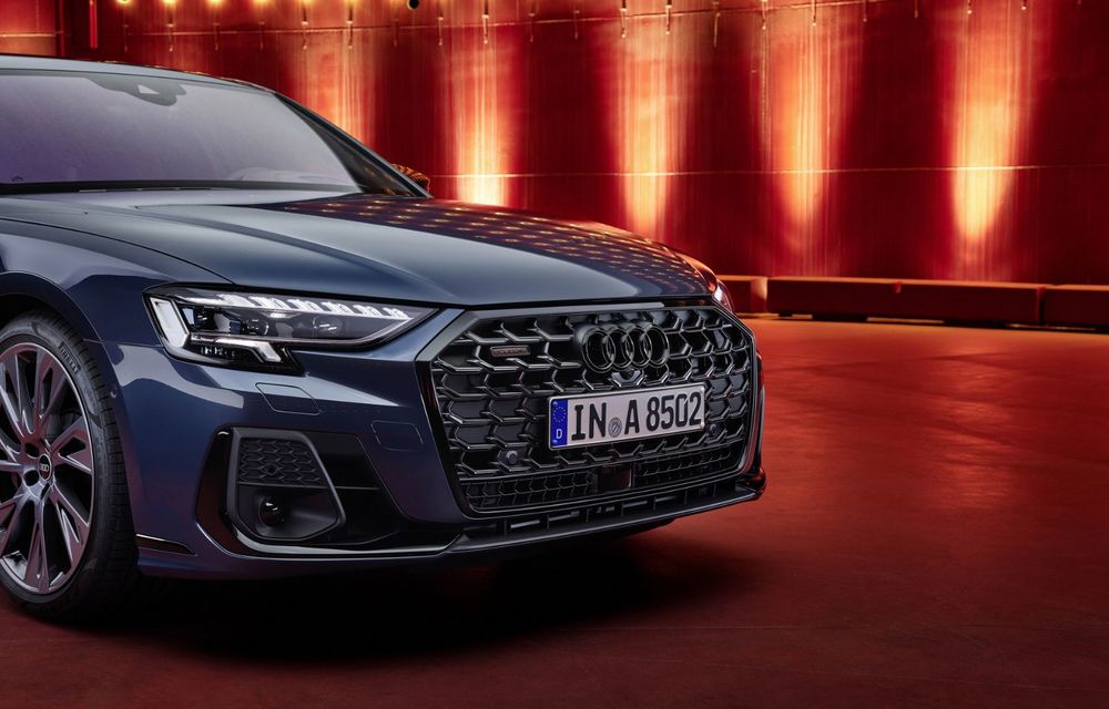 Audi prezintă noul A8 facelift: modificări estetice și, în premieră pe nava amiral, linie exterioară S Line - Poza 40