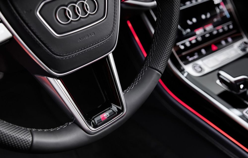 Audi prezintă noul A8 facelift: modificări estetice și, în premieră pe nava amiral, linie exterioară S Line - Poza 37