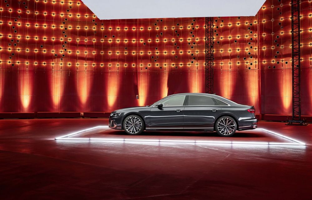 Audi prezintă noul A8 facelift: modificări estetice și, în premieră pe nava amiral, linie exterioară S Line - Poza 7