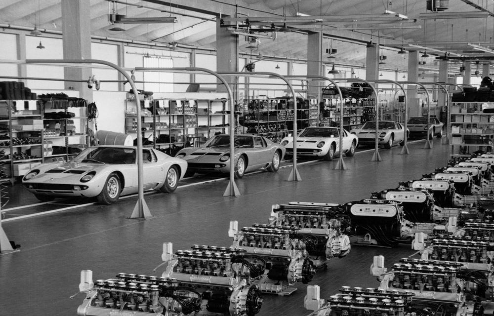 5 mașini cu care Lamborghini a intrat în istoria automobilului - Poza 9