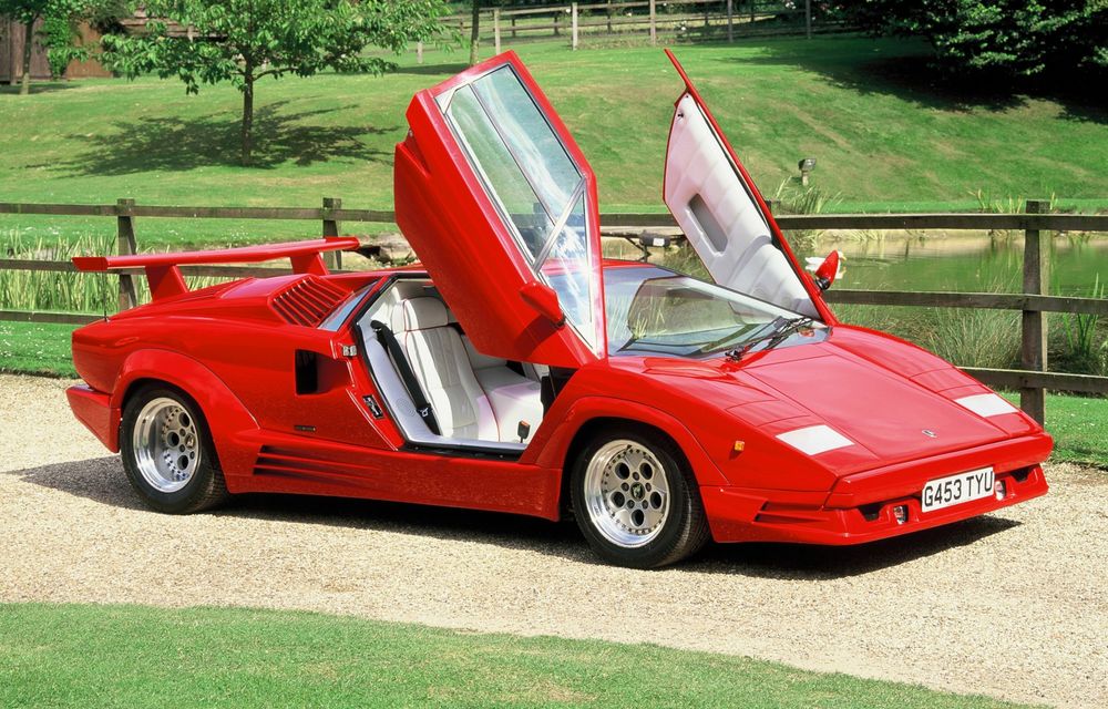 5 mașini cu care Lamborghini a intrat în istoria automobilului - Poza 17